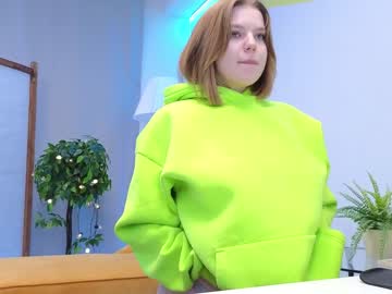 girl
        lovlybambi cam image #3134207