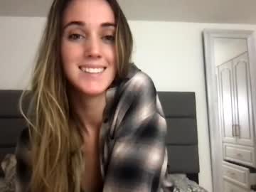 girl
        blondiebabbby420 cam image #213603