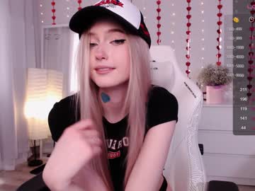 girl
        vonnalein cam image #3705655