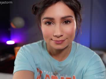 girl
        alejastorm cam image #1922889