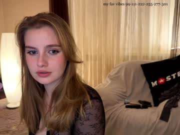 girl
        cute_siberian_girl cam image #5294587
