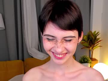 girl
        helenblash cam image #693985