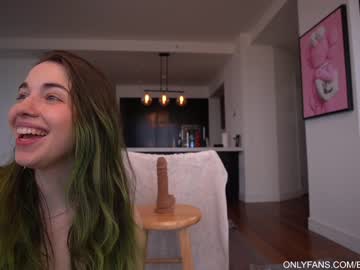 girl
        bailey_eilish cam image #3851606