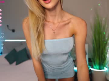 girl
        lovely__alisa cam image #4677775