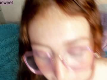 girl
        niilaa cam image #2706034