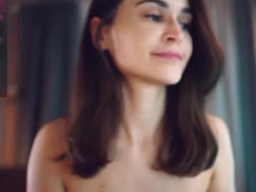 girl
        your_liberty cam image #5073306