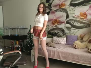 girl
        jennycutey cam image #5913137