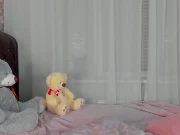 girl
        angelina_new cam image #209532