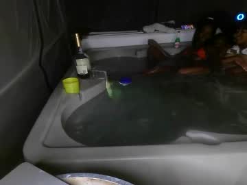 couple
        fijiipornbox cam image #2514015