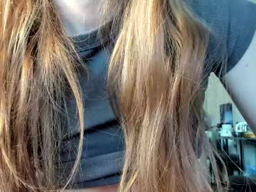 girl
        courtney_luv cam image #6846895