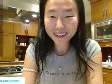 girl
        jiwon4u cam image #3102501
