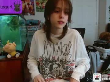 girl
        beetlegurl cam image #4177076