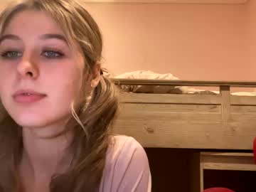 girl
        lovesyou444 cam image #6262857