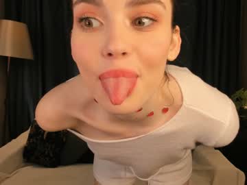 girl
        scarletmore cam image #4191673