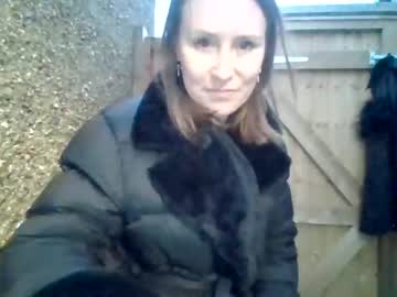 girl
        eatmypie69 cam image #3084789