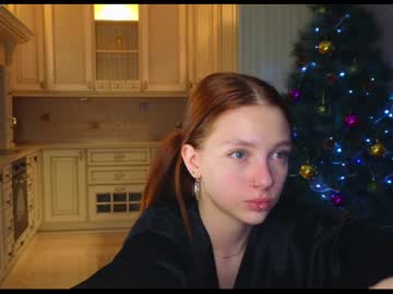 girl
        shirleywhitney cam image #3145148