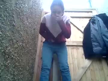 girl
        eatmypie69 cam image #3478350