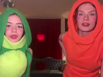 girl
        littlesugarpea cam image #3475566
