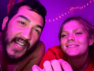 couple
        scorpiosting28 cam image #4981935