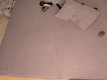 girl
        theanytimeshow cam image #4798209