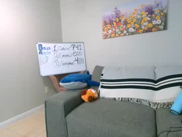 girl
        alexxxcoal cam image #1780324