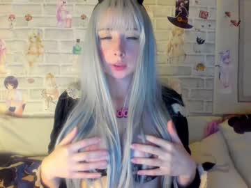 girl
        picaaachu cam image #176907