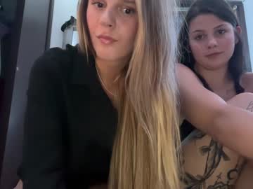 couple
        prettypoliteladies cam image #2161414