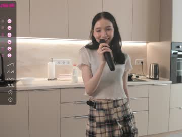 girl
        oki_dokie cam image #1704267