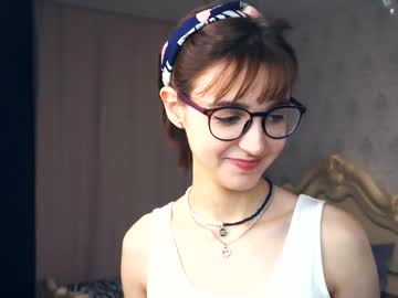 girl
        udelegorbett cam image #6099851
