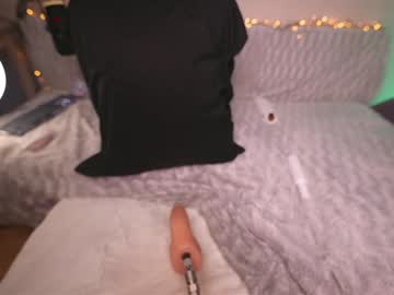 girl
        babydoll_laura cam image #6395433