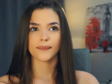 girl
        zarabeamer cam image #6796218