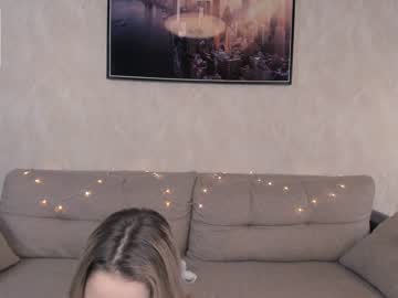 girl
        annislive cam image #3489546
