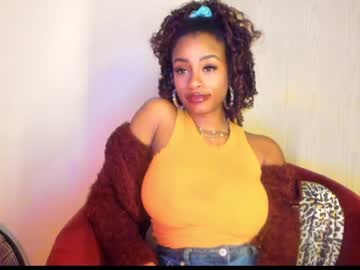 girl
        napudi1 cam image #475002