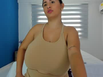 girl
        roberta_lipa cam image #1481799