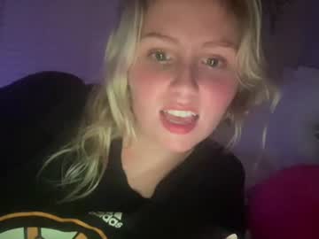 girl
        prettykitten123 cam image #5205442