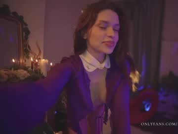 girl
        lucieoude_ cam image #336951