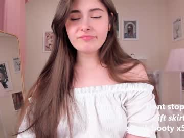 girl
        nomi_paige cam image #224904