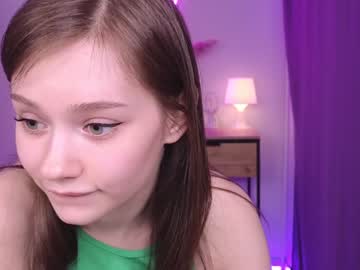 girl
        bless_sheila cam image #1488303