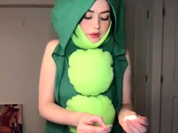girl
        littlesugarpea cam image #1125035