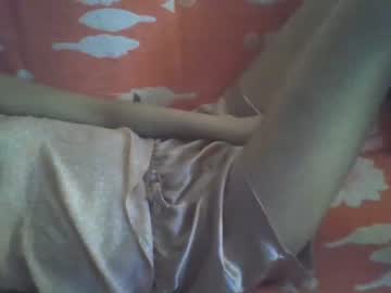 girl
        godempress cam image #4232427