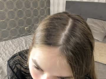 girl
        mariamgroves cam image #3832499