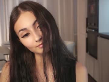 girl
        fancyash cam image #4727742