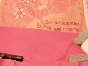 girl
        aluqua cam image #4905612