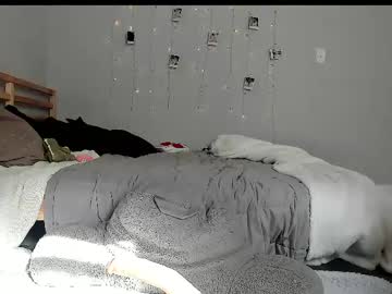girl
        emmiep cam image #6309672