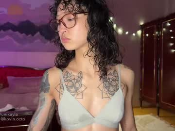 girl
        _octopussy_ cam image #6142291