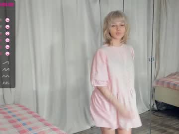 girl
        melissacarterr cam image #497044