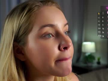 girl
        lipswithsmileonthem cam image #5656446