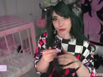 girl
        crimsonkitten cam image #6357362