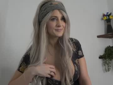 girl
        english_rose__ cam image #1445286