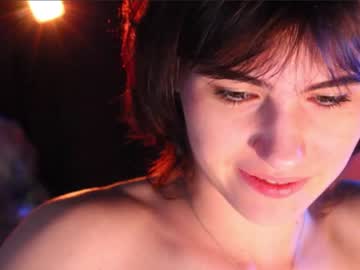 girl
        helensheaven cam image #4164234